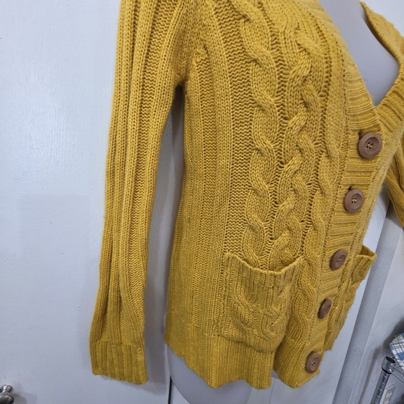 Yellow Textured Sweater Cable Knit Retro Vibe - Picture 3 of 8